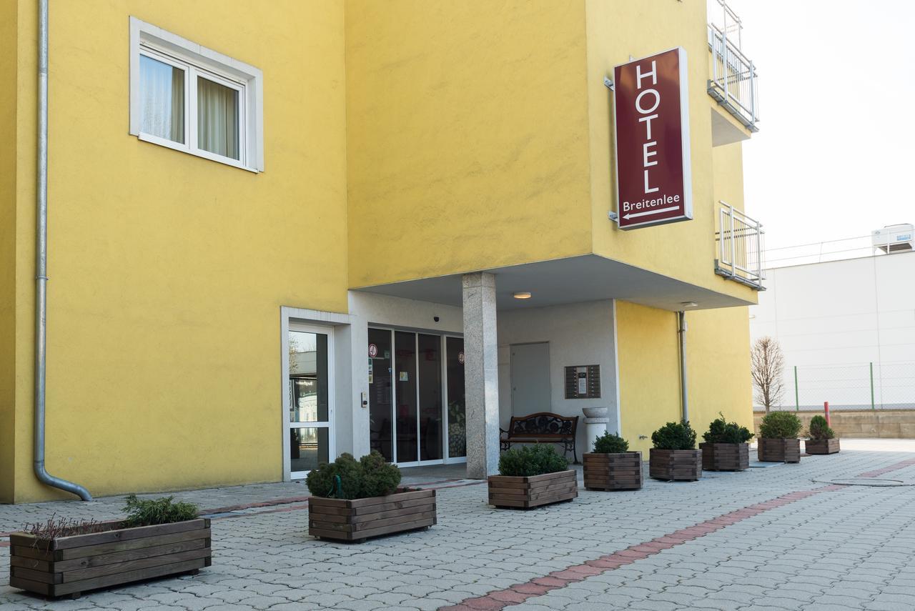 Hotel Breitenlee เวียนนา ภายนอก รูปภาพ